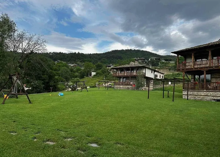 Leshten Guest Homes