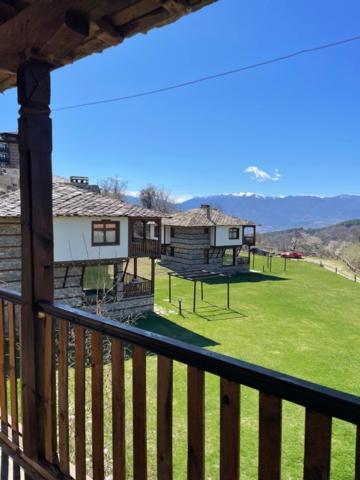 Guest Homes Chalet Leshten