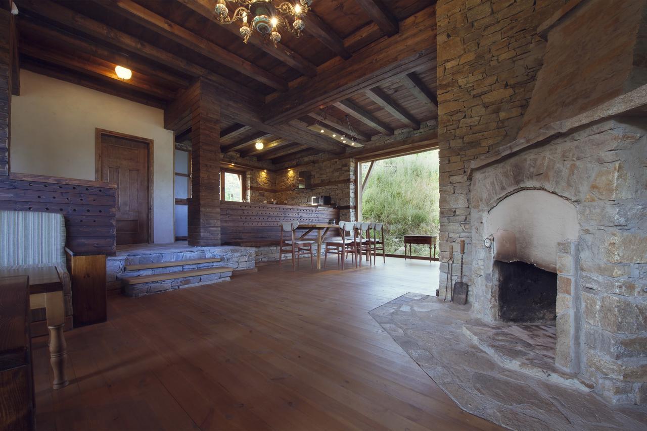 Chalet Guest Homes Leshten